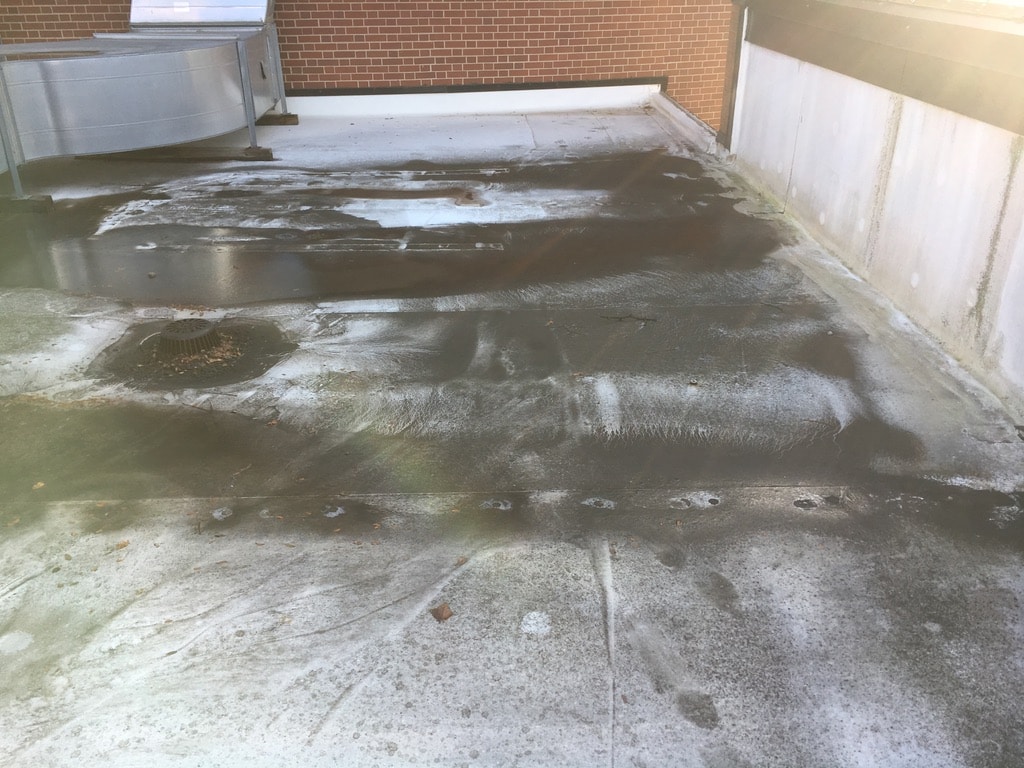 Commercial Roof Pressure Washing Chicago